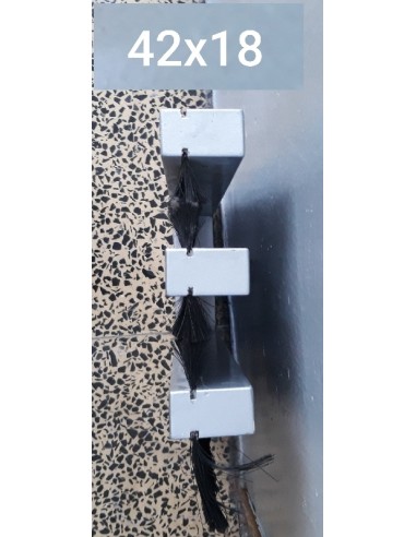 EXPOSITOR DE CAÑAS DE PARED  2 X 8 CAÑAS