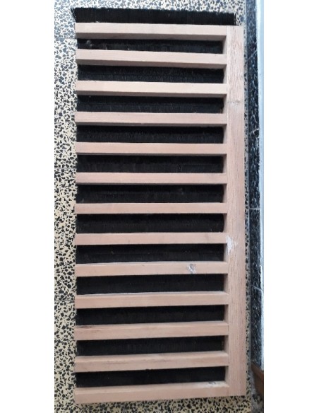 ESPOSITORE DA PARETE IN LEGNO PER 96 CANNA DA PESCA