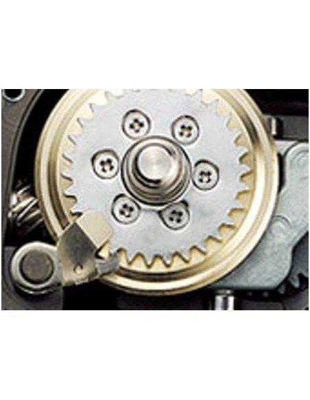 DAIWA SALTIGA DOG FIGHT H 7000