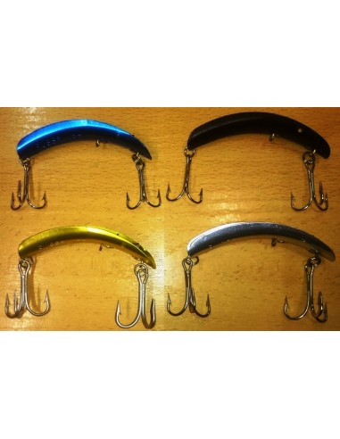 famós Russleure long cast