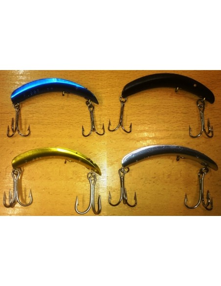 famós Russleure long cast