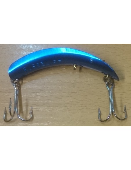 famous Russelure long cast