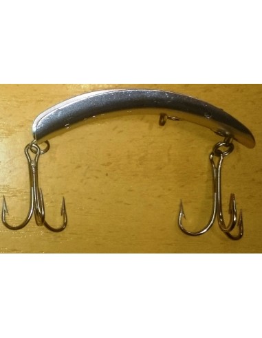 famous Russelure long cast